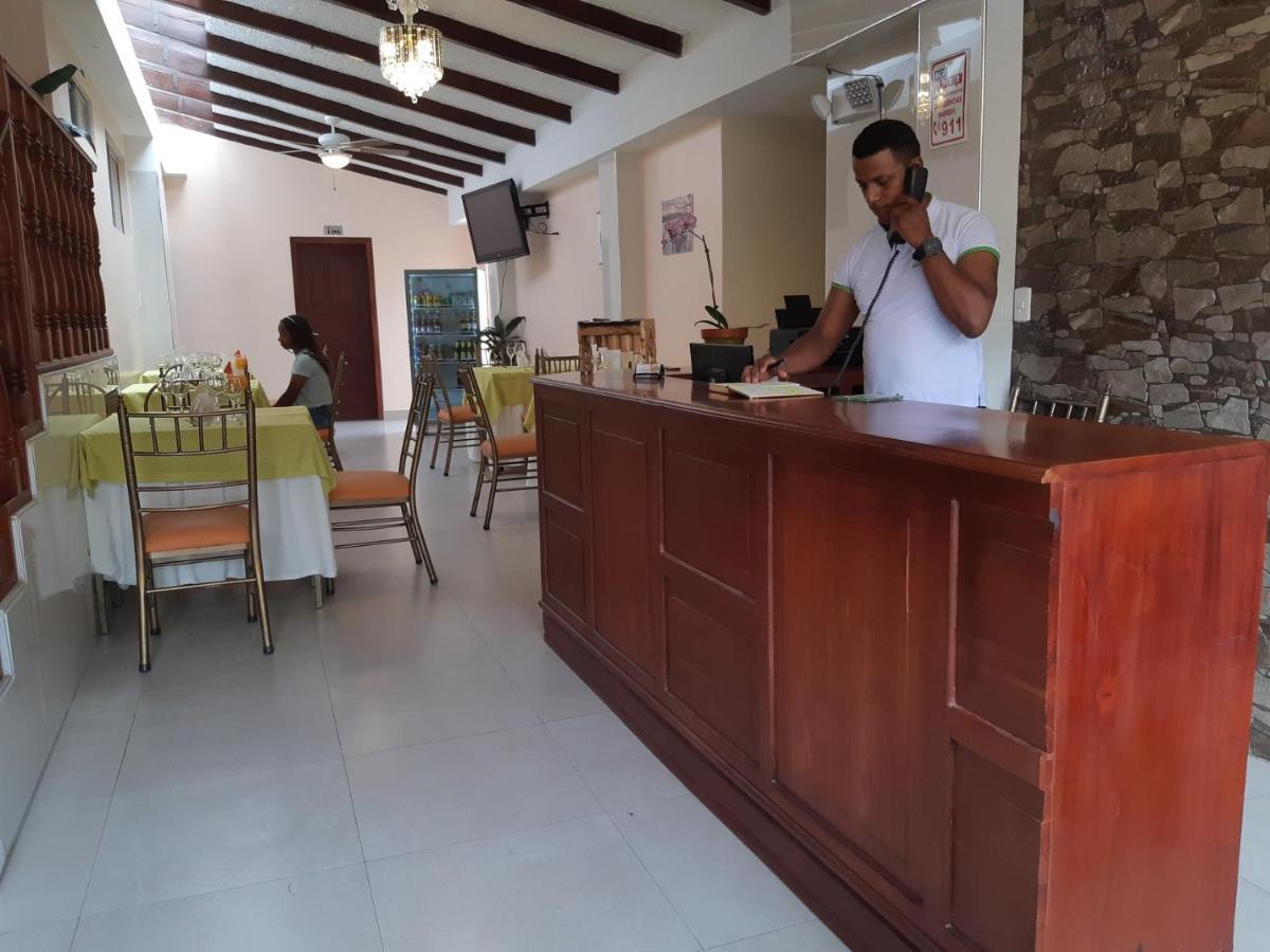 Hotel Cayapas Esmeraldas 外观 照片